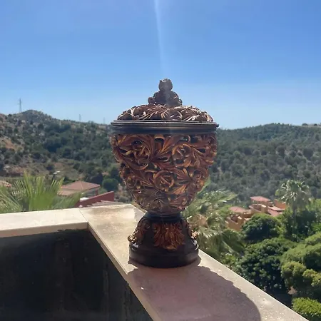 Stunning 5 Minutes From The And Golf! شقة *