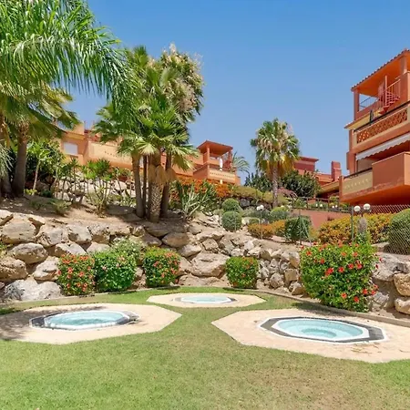 Stunning 5 Minutes From The And Golf! Marbella