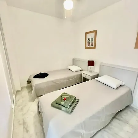 Stunning 5 Minutes From The And Golf! * Μαρμπέλλα