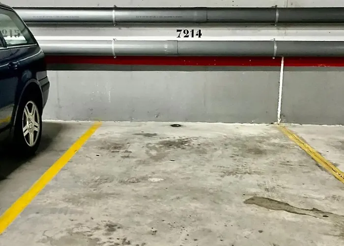 Stunning 5 Minutes From The And Golf! 公寓