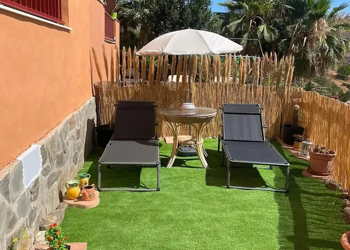 Stunning 5 Minutes From The And Golf! *