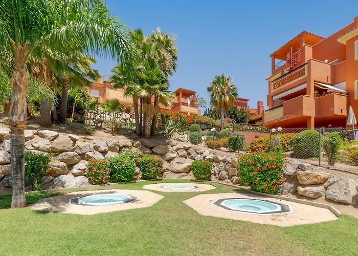 Stunning 5 Minutes From The And Golf! Μαρμπέλλα