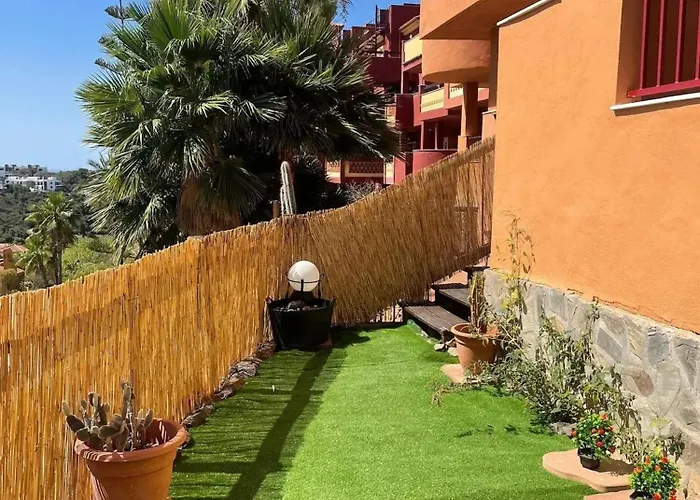 Stunning 5 Minutes From The And Golf! Μαρμπέλλα