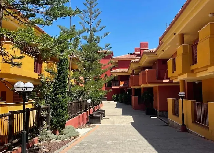 Stunning 5 Minutes From The And Golf! * Μαρμπέλλα