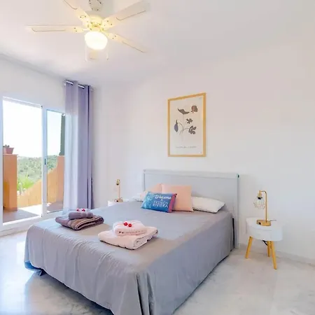Stunning 5 Minutes From The And Golf! Апартаменты